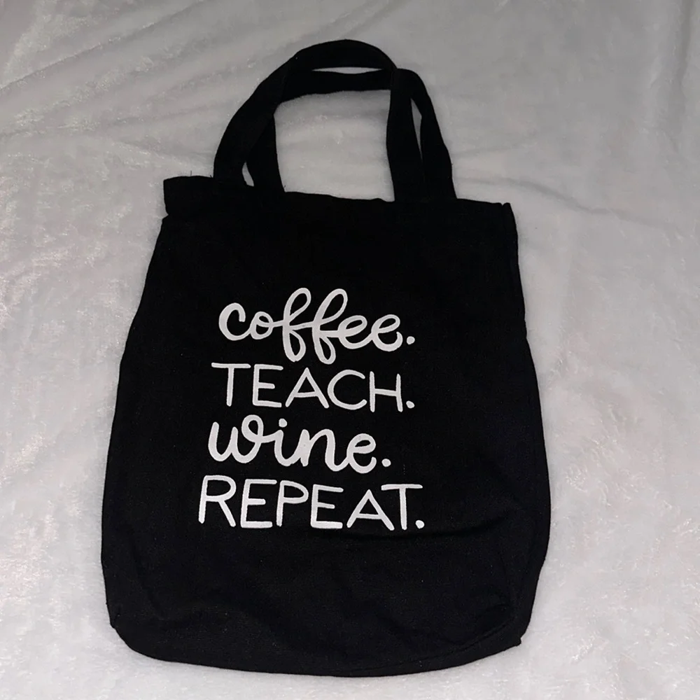 Black and white bag - Picture 1 of 1